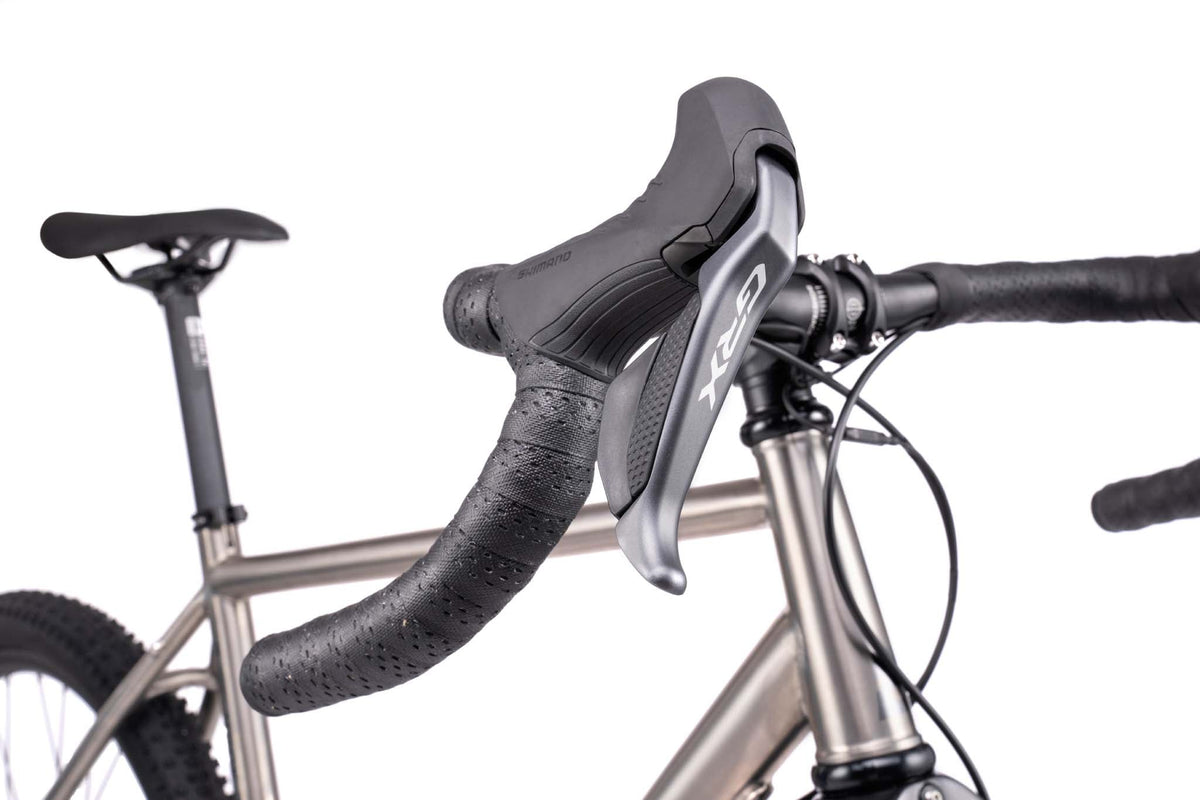 Hook EXT TI - titanium / black Bombtrack