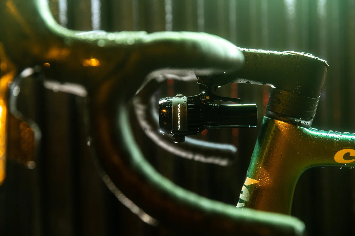 Airstream 2 - Upside Down - schwarz poliert