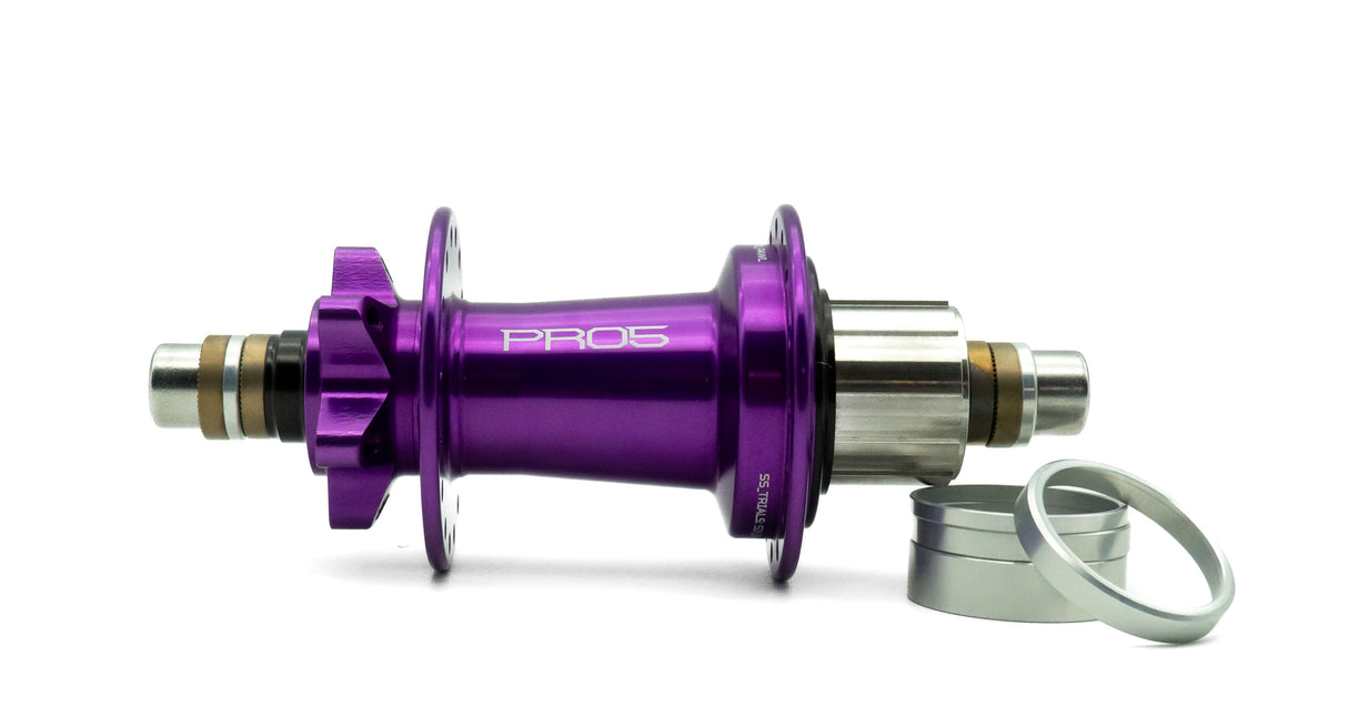 Pro 5 Trial/Singlespeed Hinterradnabe purple 32 Loch - 135 mm Bolt In