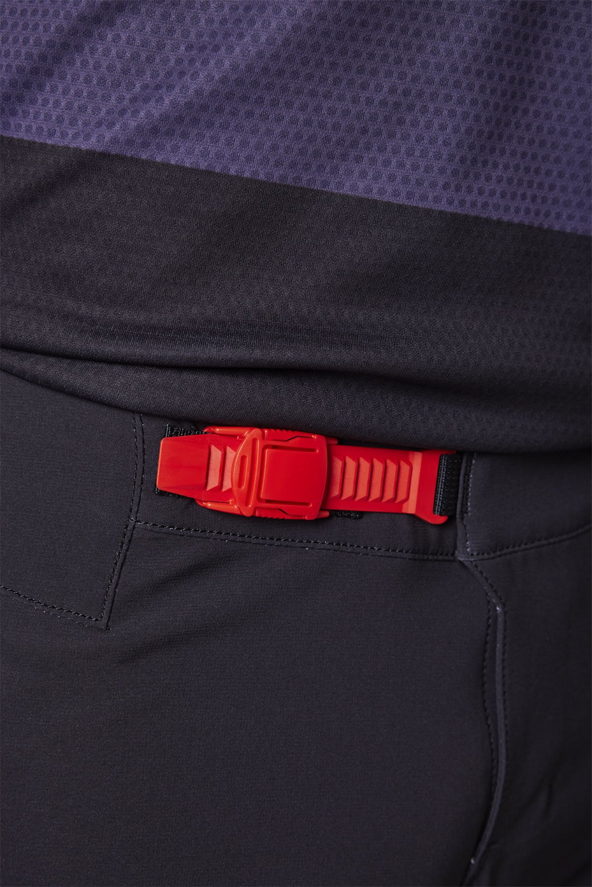 Defend Pant - sangria