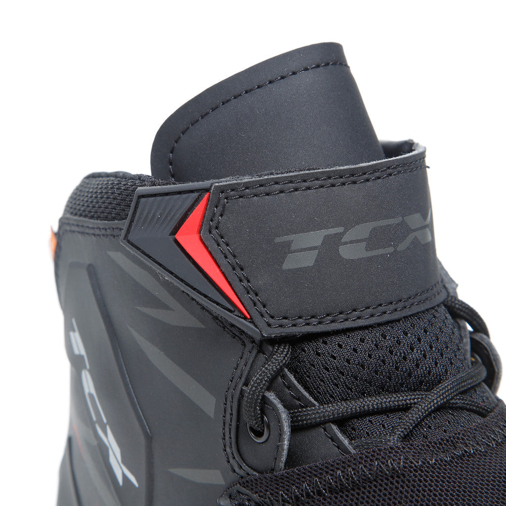 Schuhe R04D Air schwarz-rot