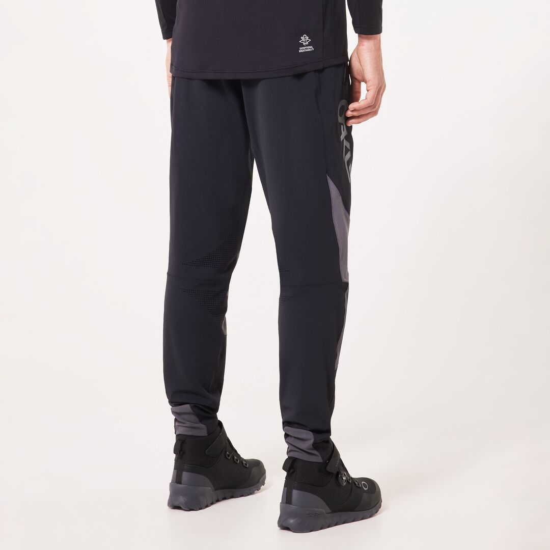 Maven Scrub Pant - Black/Grey