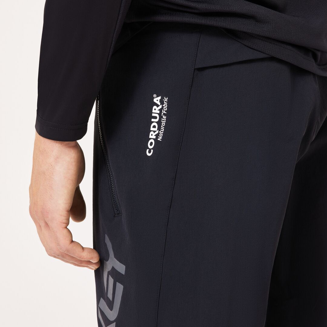 Maven Scrub Pant - Black/Grey