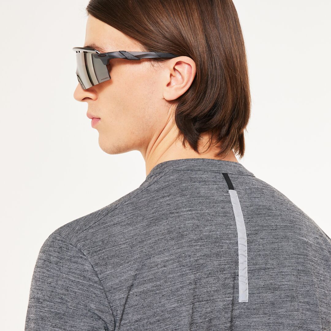 Off Grid SS Tech Tee - Blackout