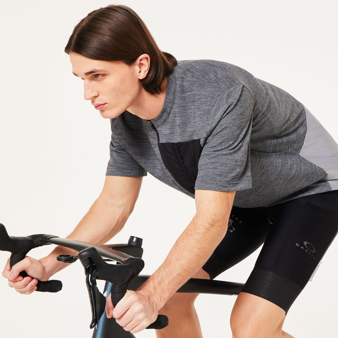 Off Grid SS Tech Tee - Blackout