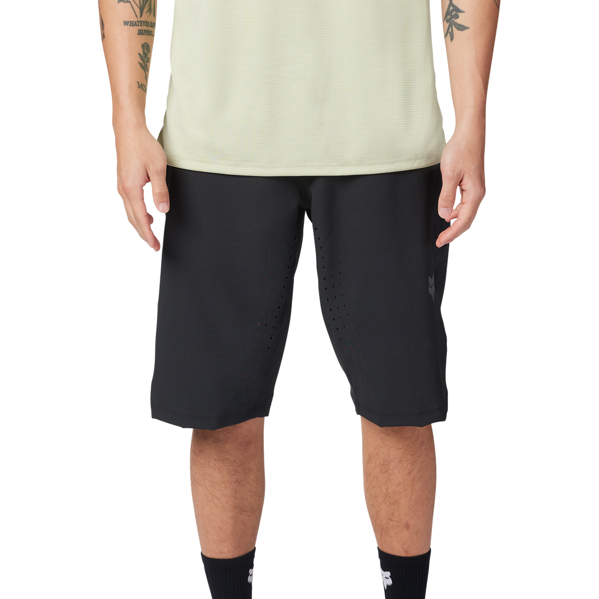 Defend Shorts - Black
