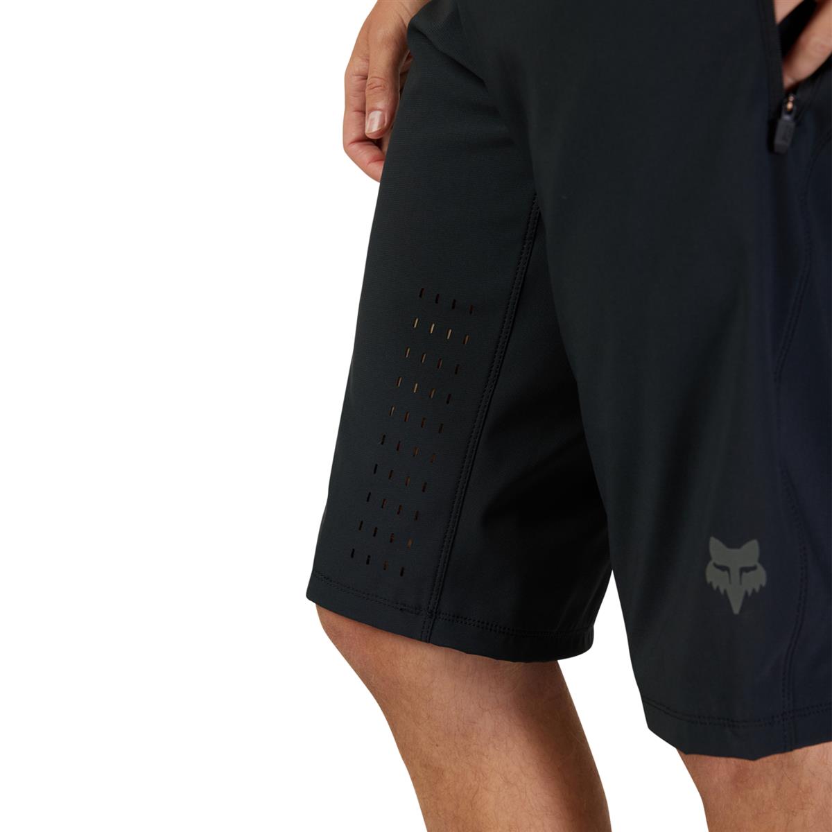 Defend Short - Black