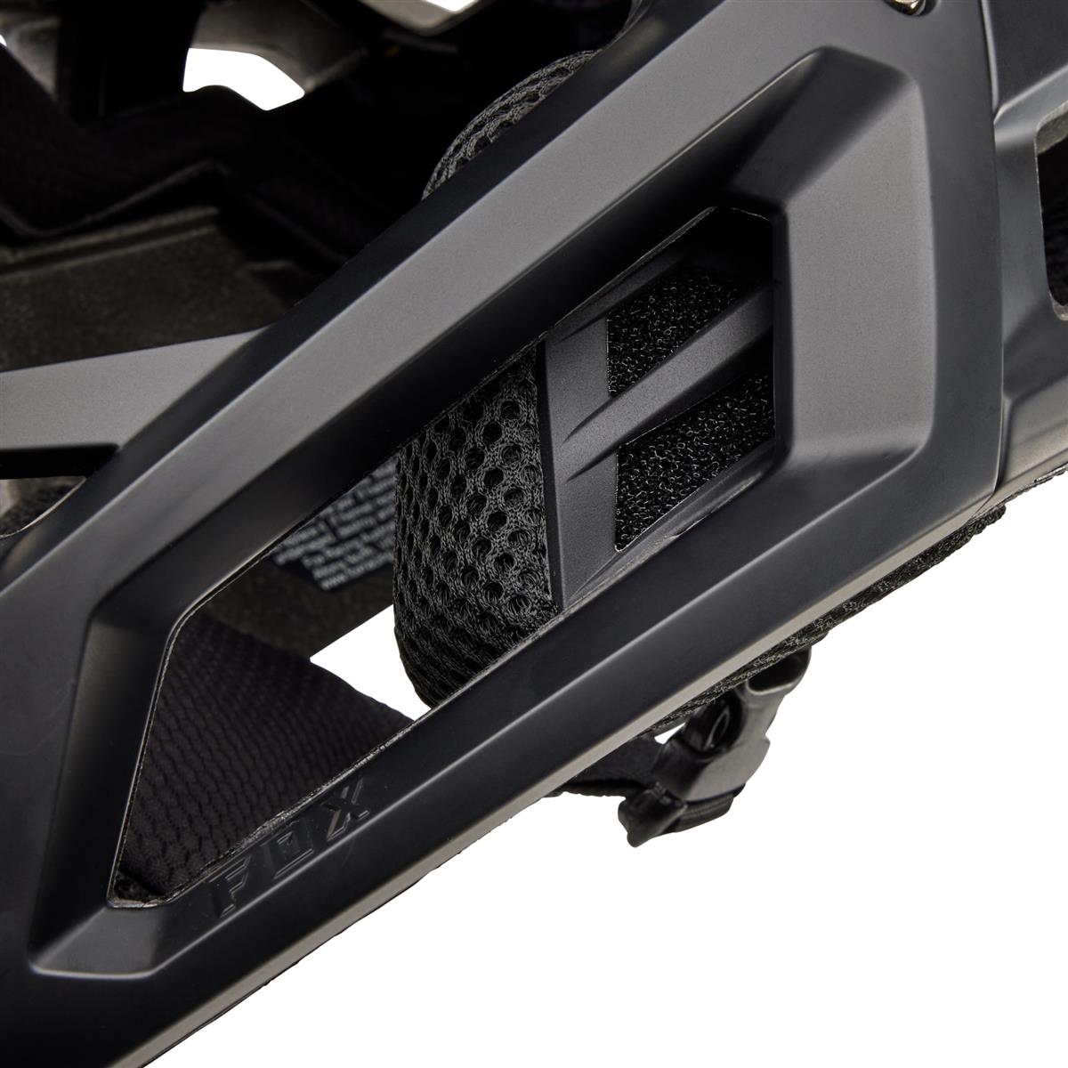 YTH Proframe Nace CE - Black