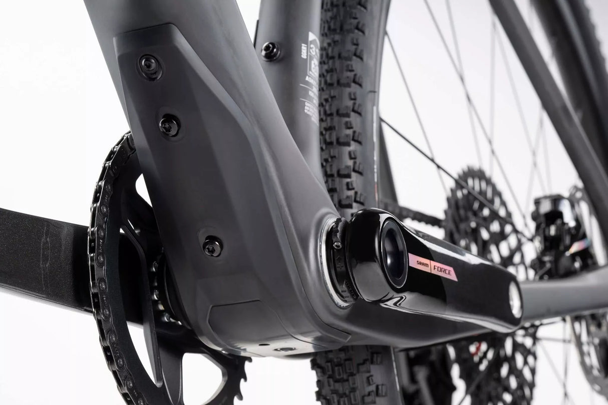 ASKET CF 30 - Raw carbon / silver