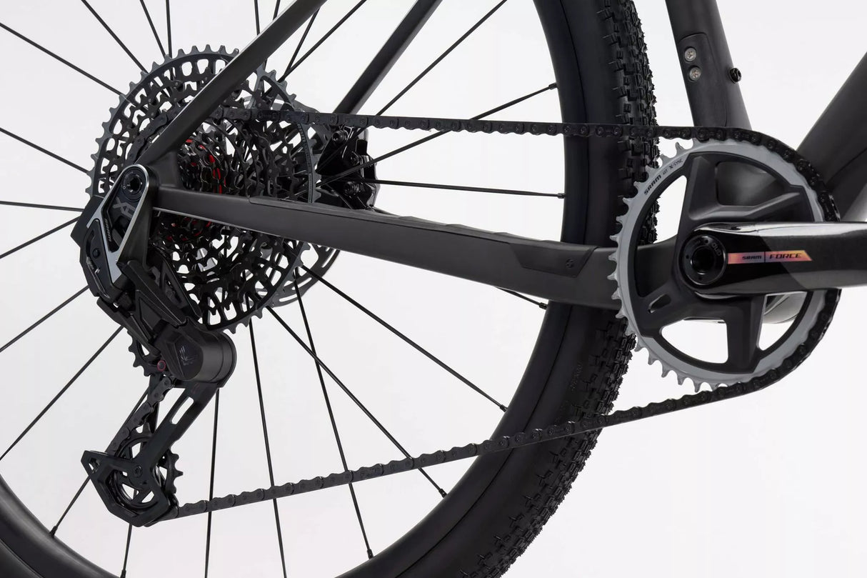 ASKET CF 30 - Raw carbon / silver