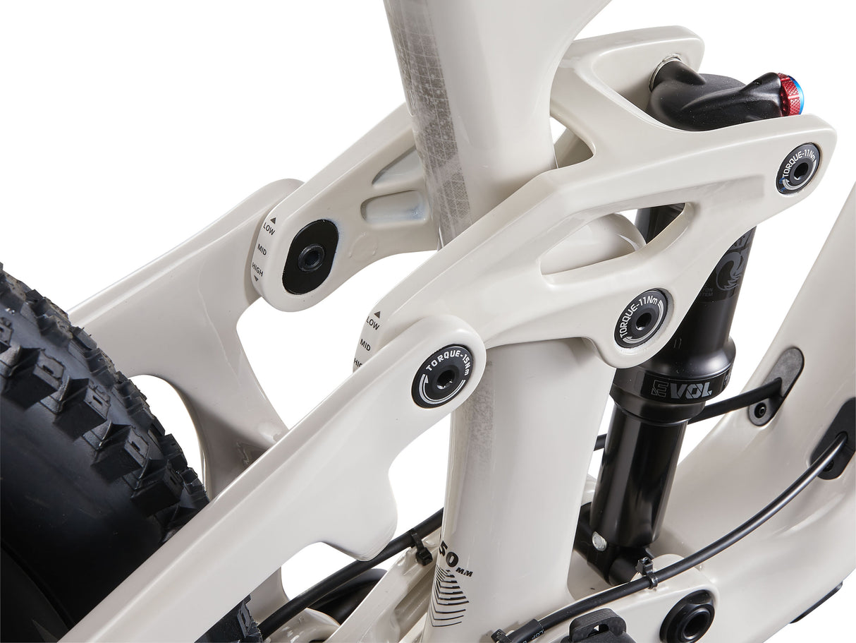 Intrigue LT Advanced 2 - Mushroom