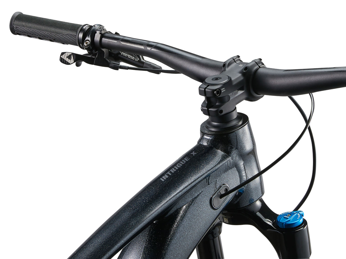 Intrigue X 1 - Black Diamond