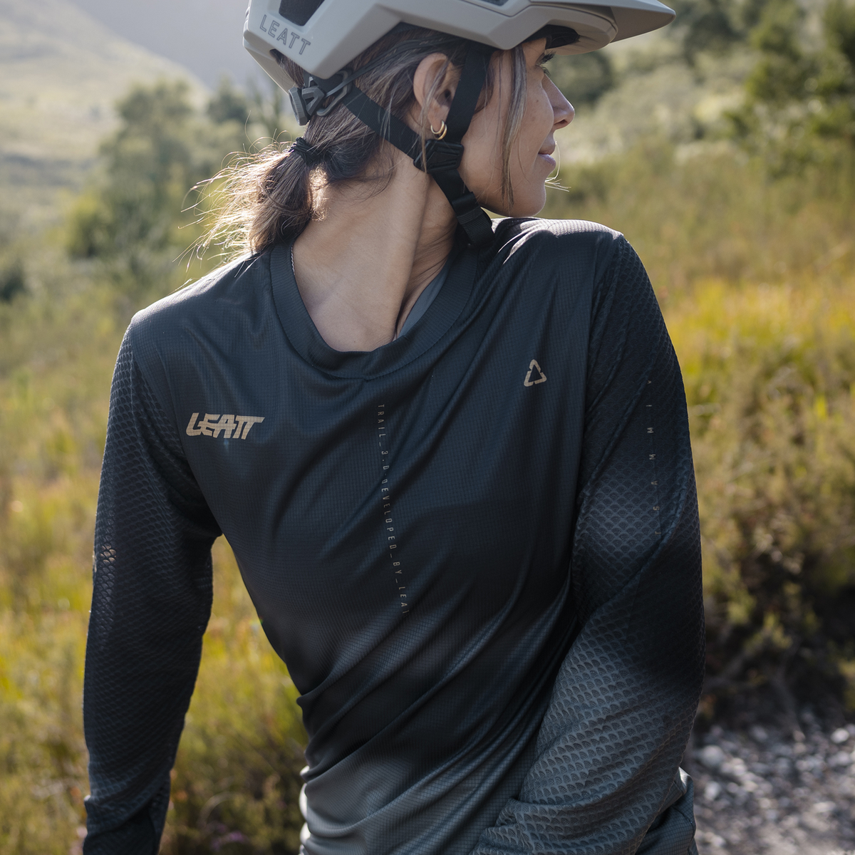 Jersey MTB Trail 3.0 Long Sleeve Women - Ghost Black Leatt