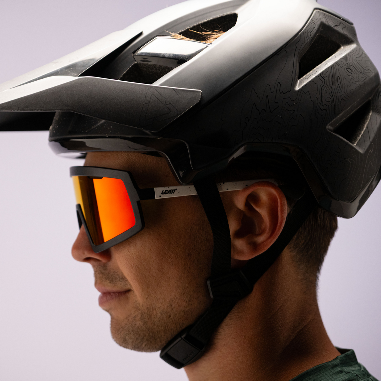 Sunglasses RideViz Mad - Black/White Iriz Cryztal Red 15 VLT