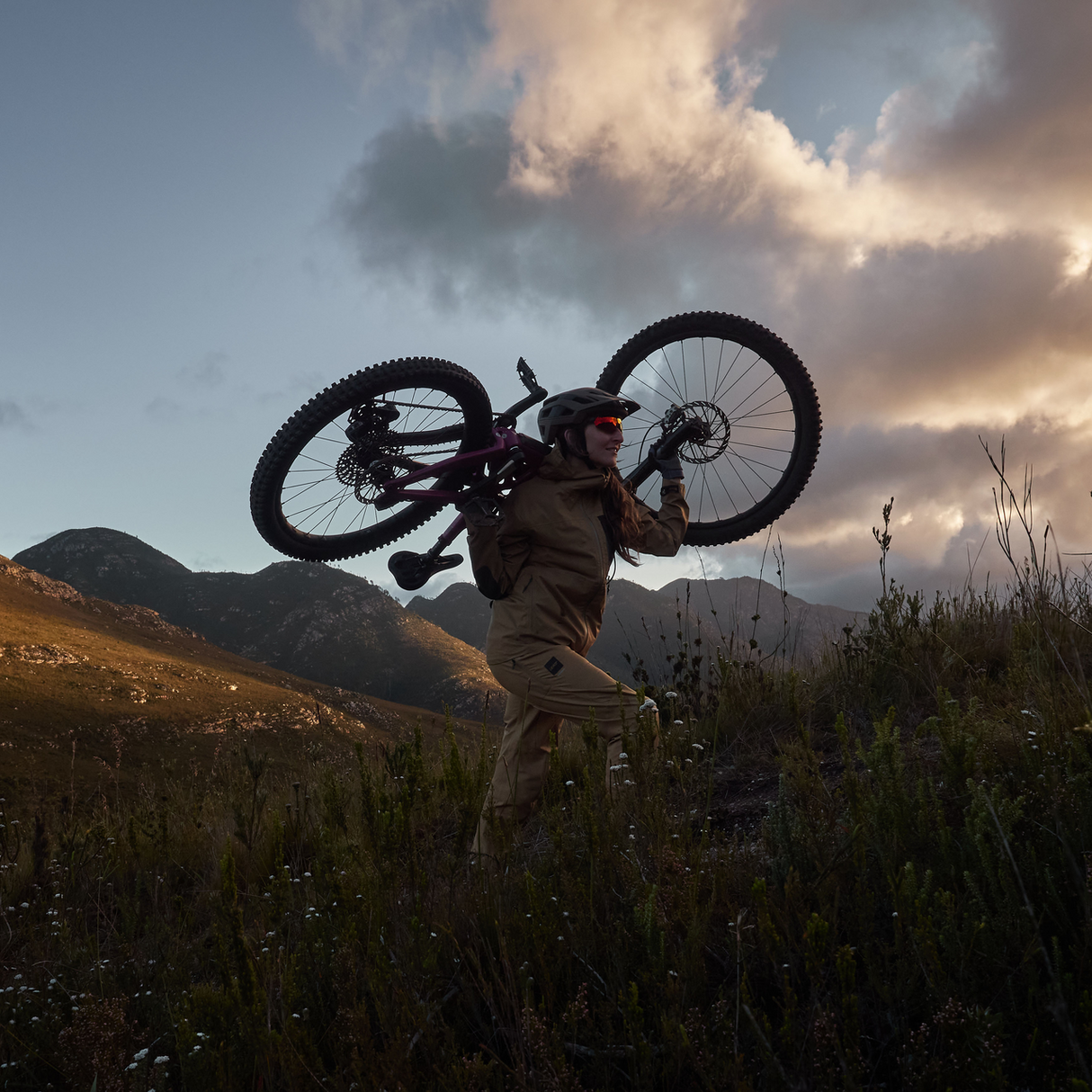 Sunglasses SpeedViz Lite - Satin Black Iriz Cryztal Red 13 VLT