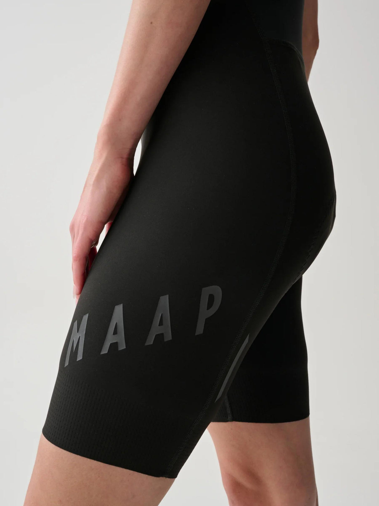 Womens Aeon Bib Shorts - Black/Black