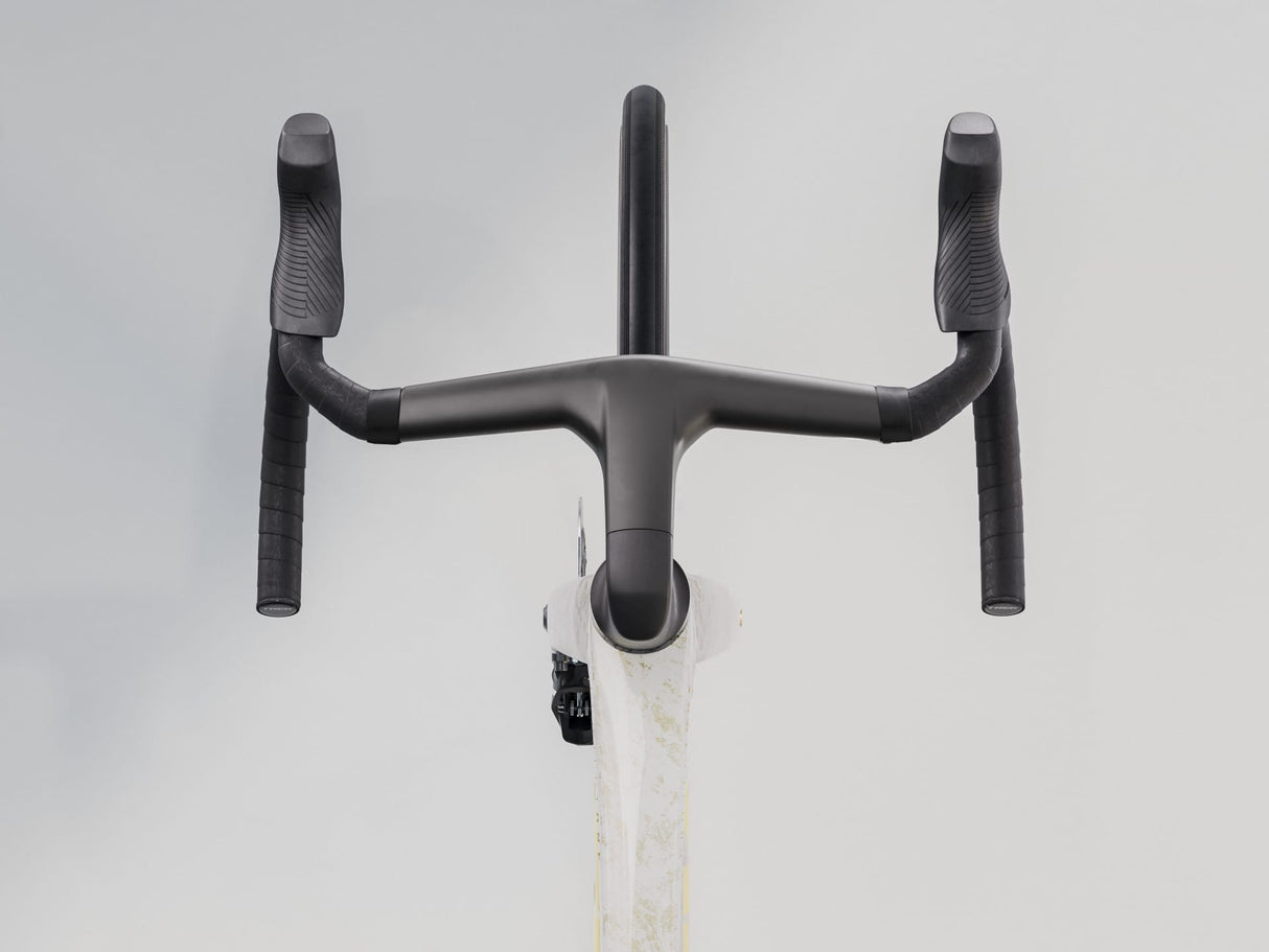 Madone SLR 7 AXS Gen 8 - Era White