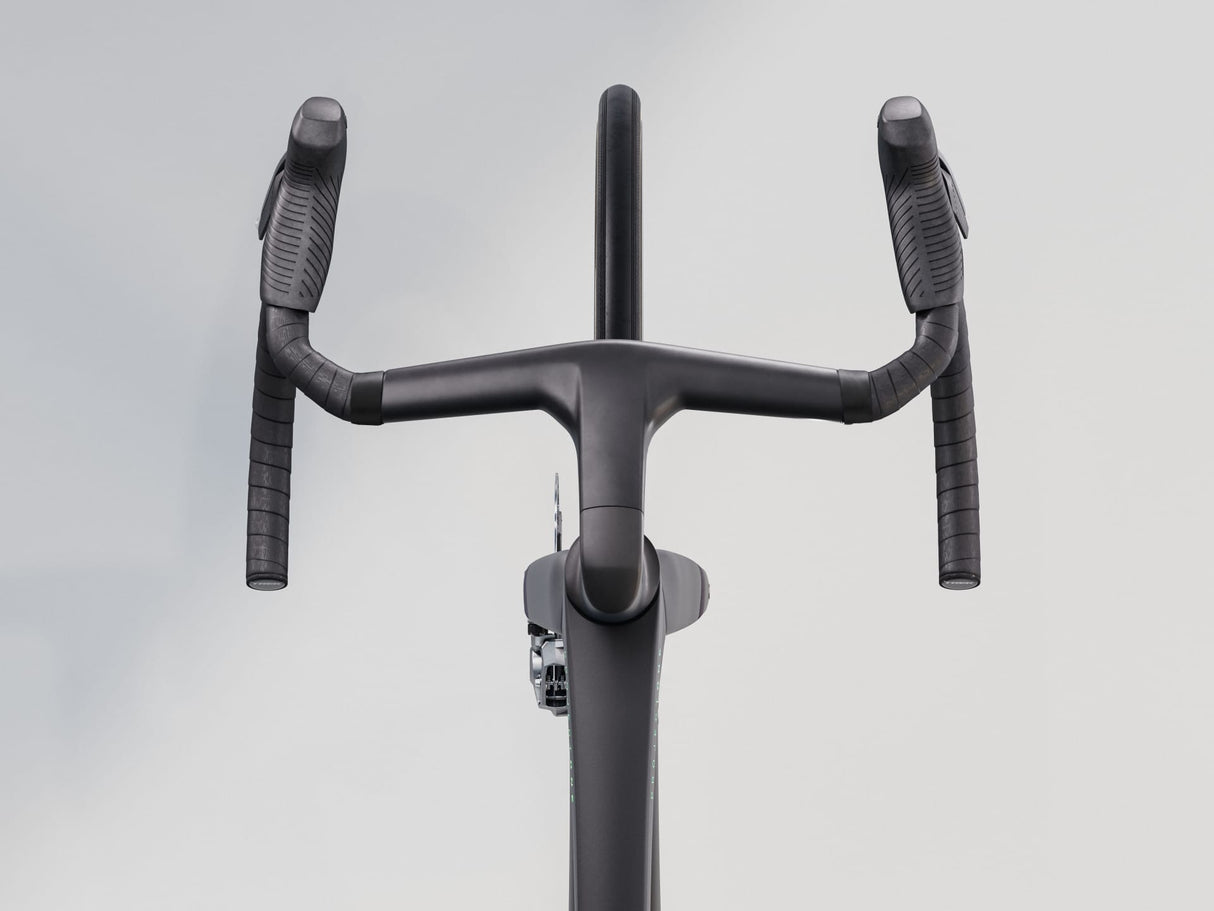 Madone SLR 9 AXS Gen 8 - Matte/Gloss Carbon Smoke
