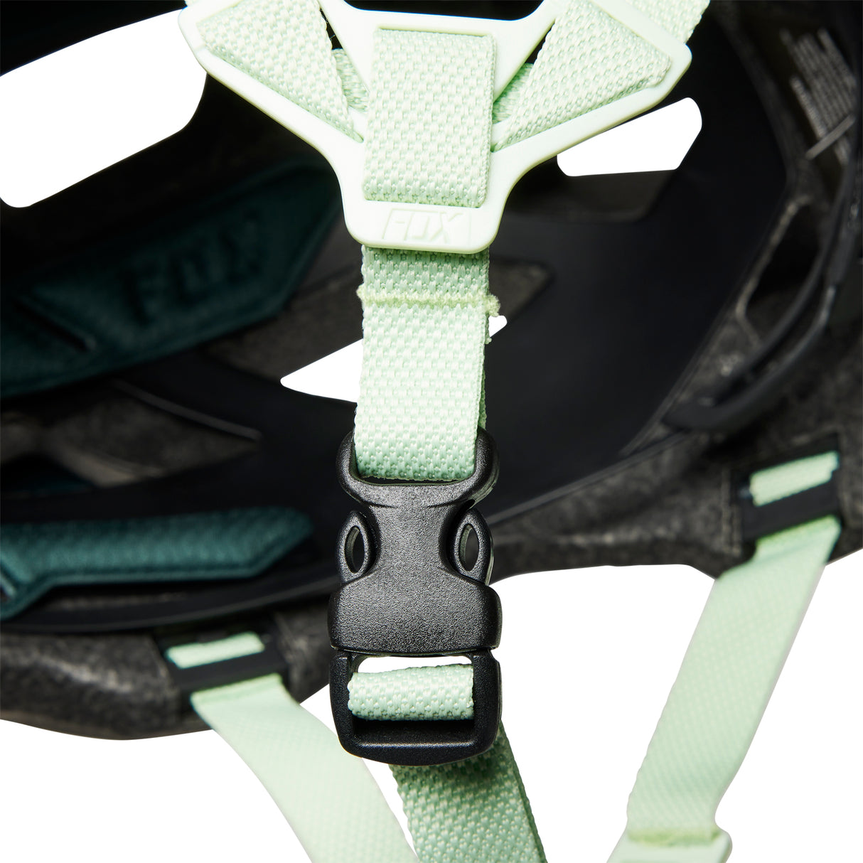 Mainframe Helmet Trvrs, CE - emerald