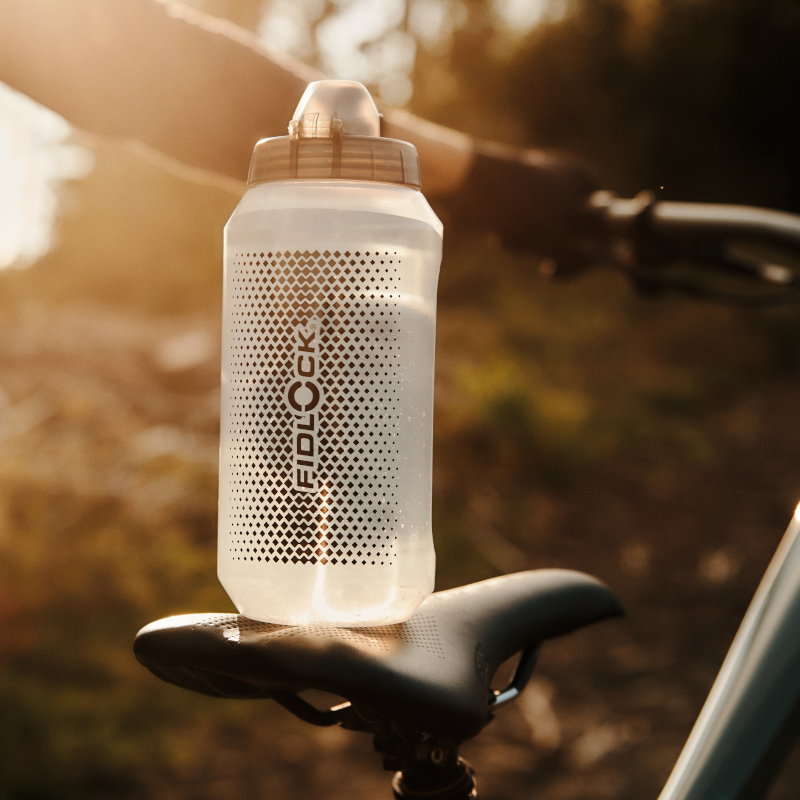 TWIST bottle 750 antibacterial + bike base - transparent black