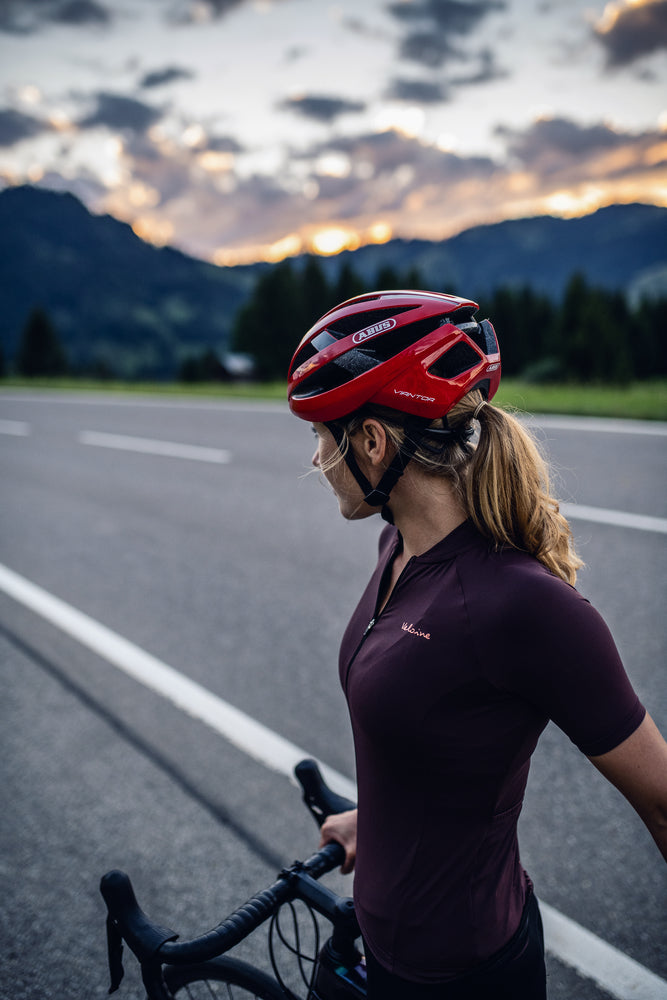 Viantor - racing red