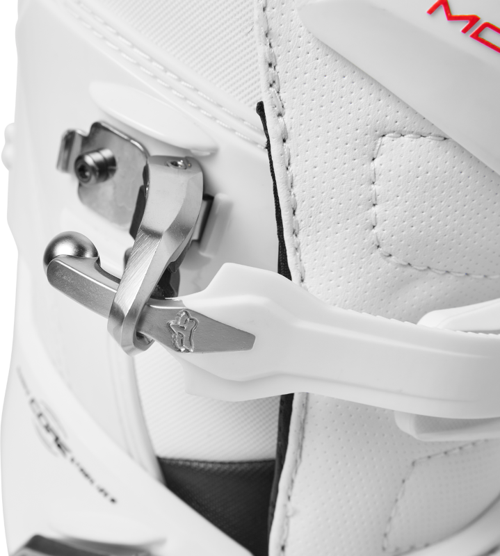 Motion Boot - White