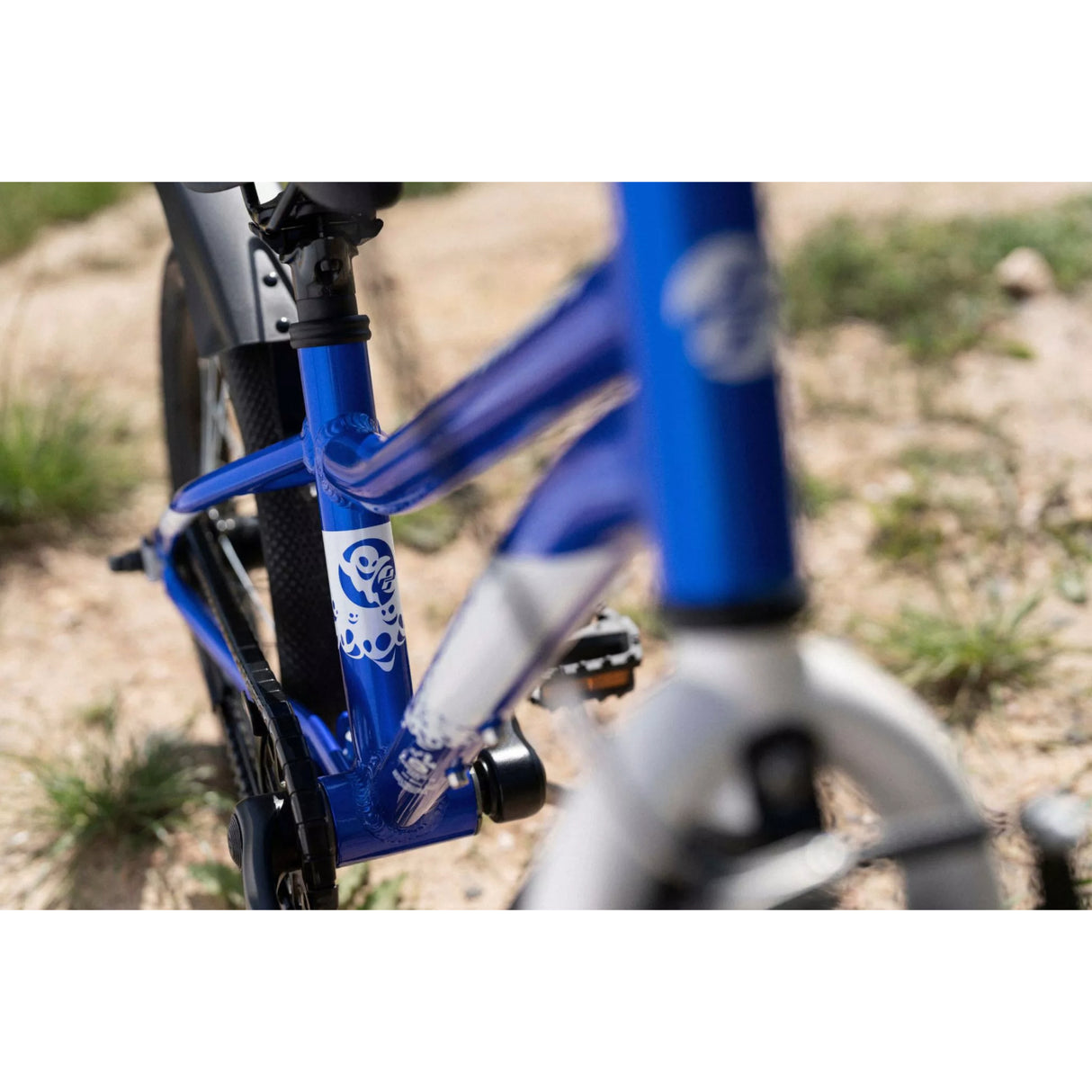 Powerkid 16 - candy blue/pearl white - glossy