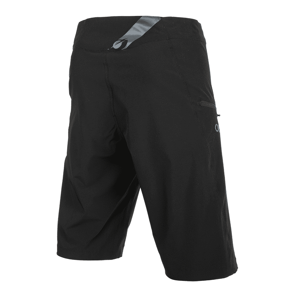 MATRIX Shorts black