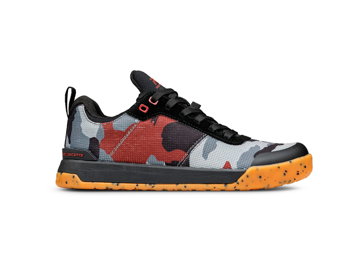 Accomplice Flat Women's Shoe - Rose Camo Ride Concepts
