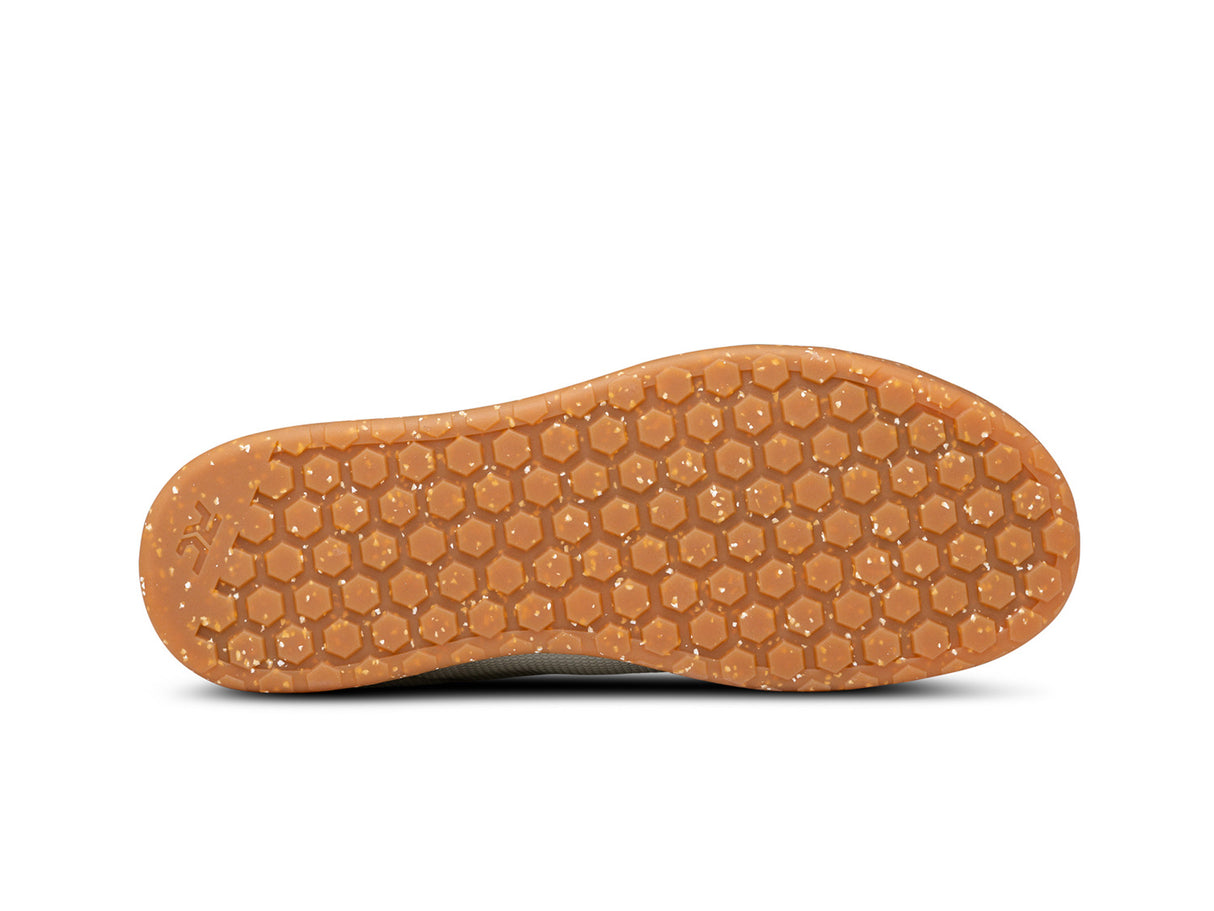 Accomplice Flat Men's Shoe - Off White