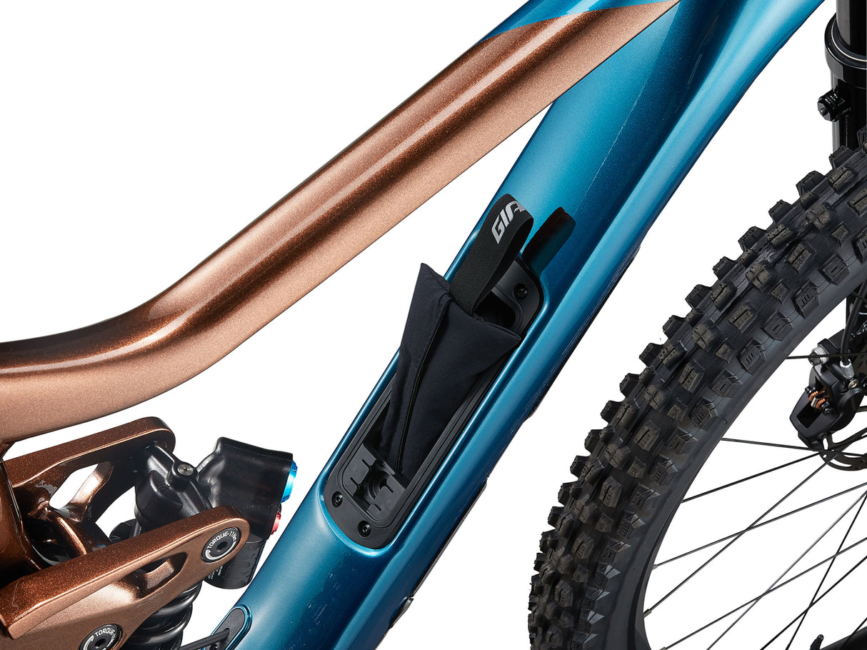 Reign SX V2 - Sea Sparkle / Hematite