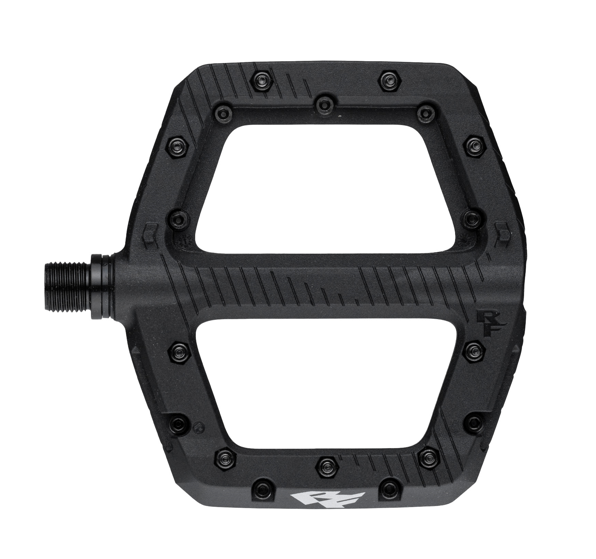 Chester 24 Pedale - black