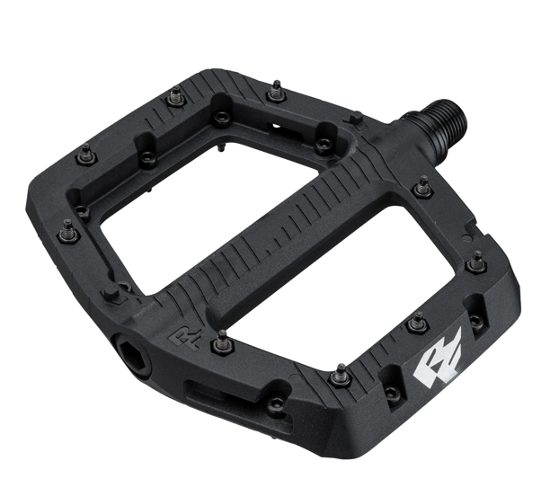 Chester 24 Pedale - black