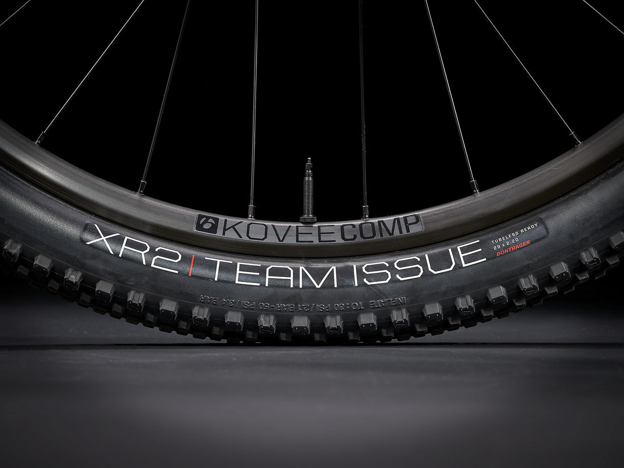 Supercaliber 9.6 Radioactive Red /Trek Black