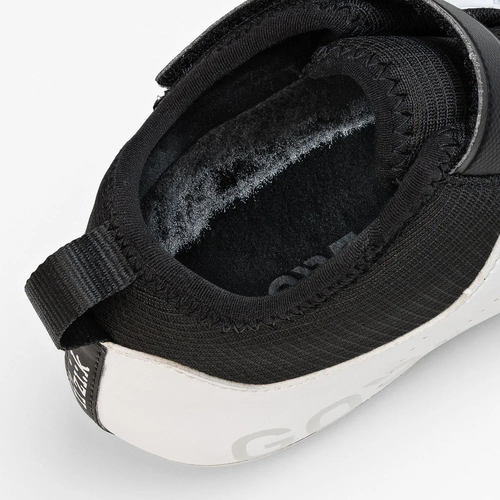 Renn-Winterschuh Artica R5 GTX - black / white fizik