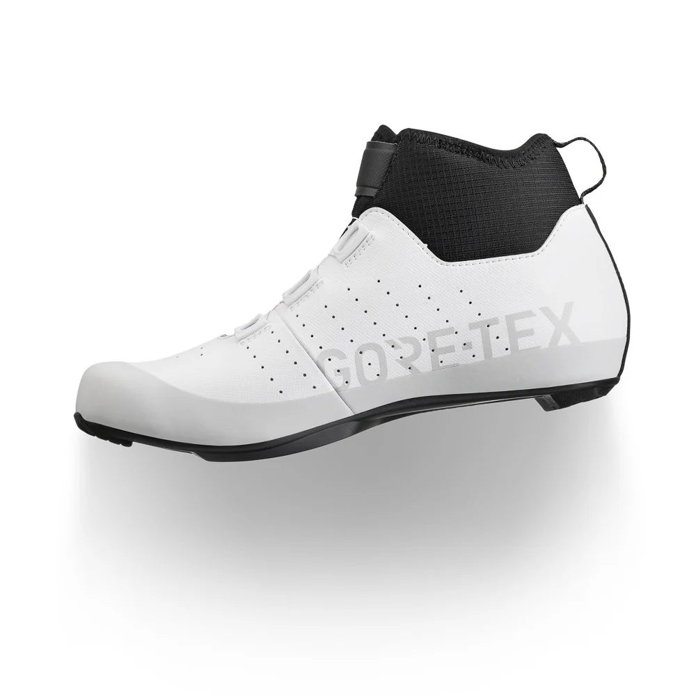 Renn-Winterschuh Artica R5 GTX - black / white fizik