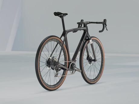 Checkmate SLR 7 AXS - Gloss Trek Black/Matte Carbon Smoke