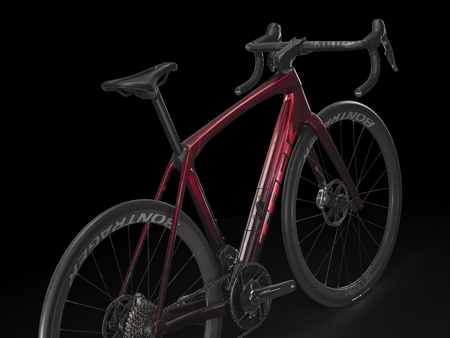 Domane SLR 9 AXS Gen 4 - Metallic Red Smoke to Red Carbon Smoke