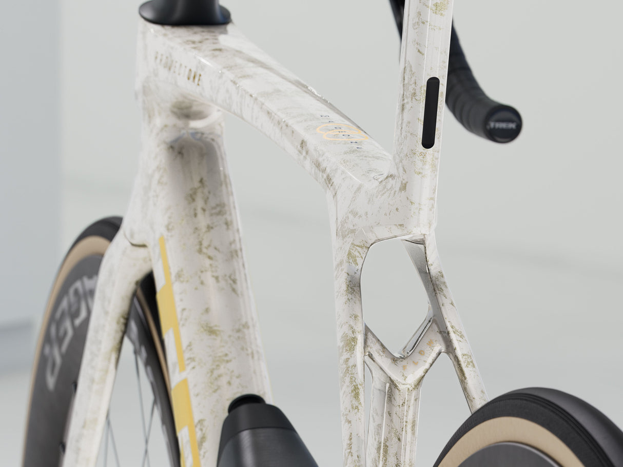 Madone SLR 8 AXS Gen 8 - Era White
