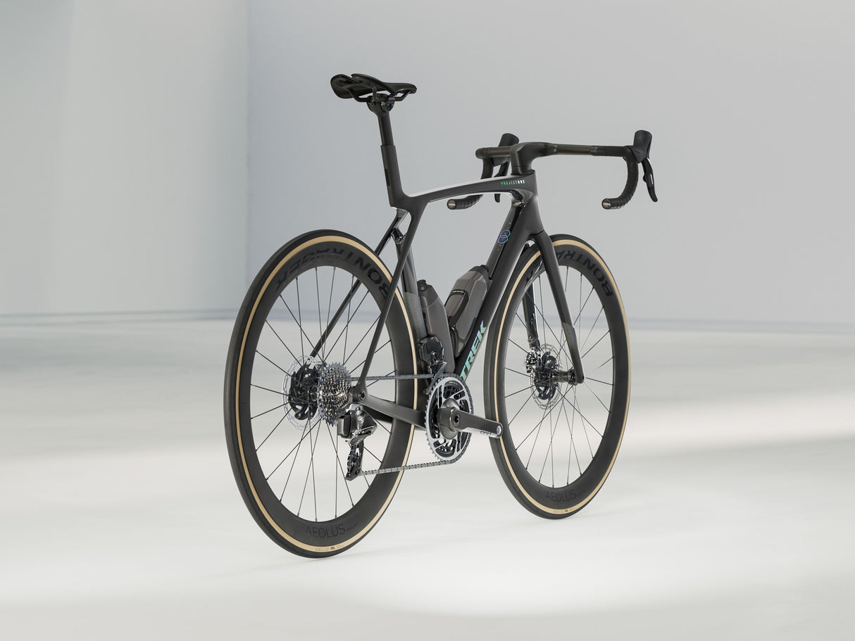 Madone SLR 8 AXS Gen 8 - Matte/Gloss Carbon Smoke