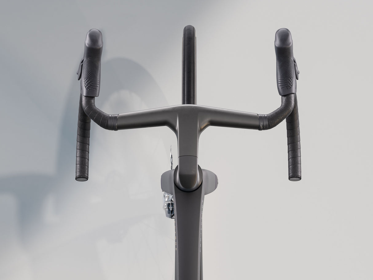 Madone SLR 8 AXS Gen 8 - Matte/Gloss Carbon Smoke