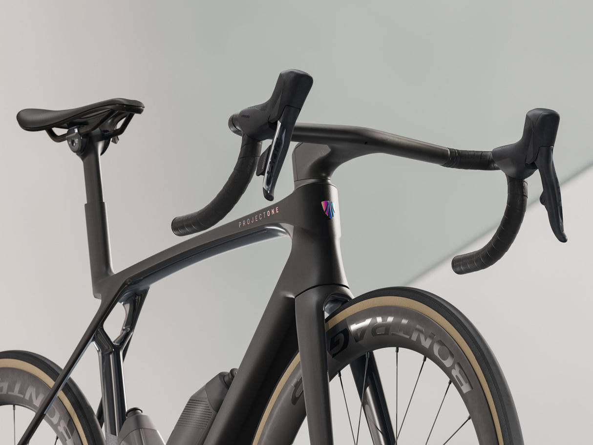 Madone SLR 8 AXS Gen 8 - Matte/Gloss Carbon Smoke