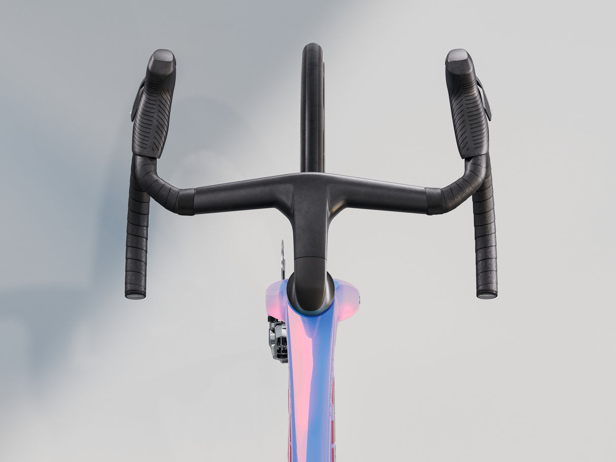 Madone SLR 9 AXS Gen 8 - Tête de la Course