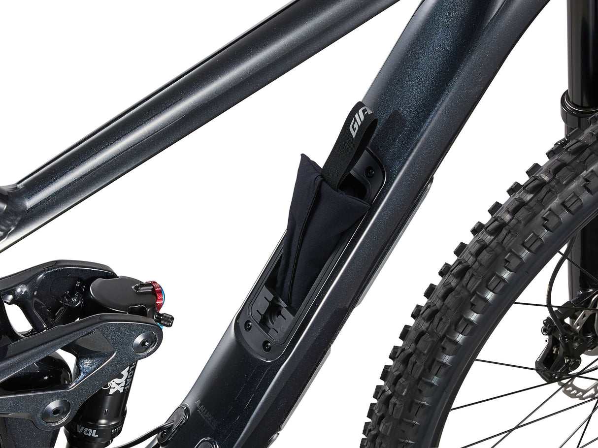 Trance X 2 - Metallic Black