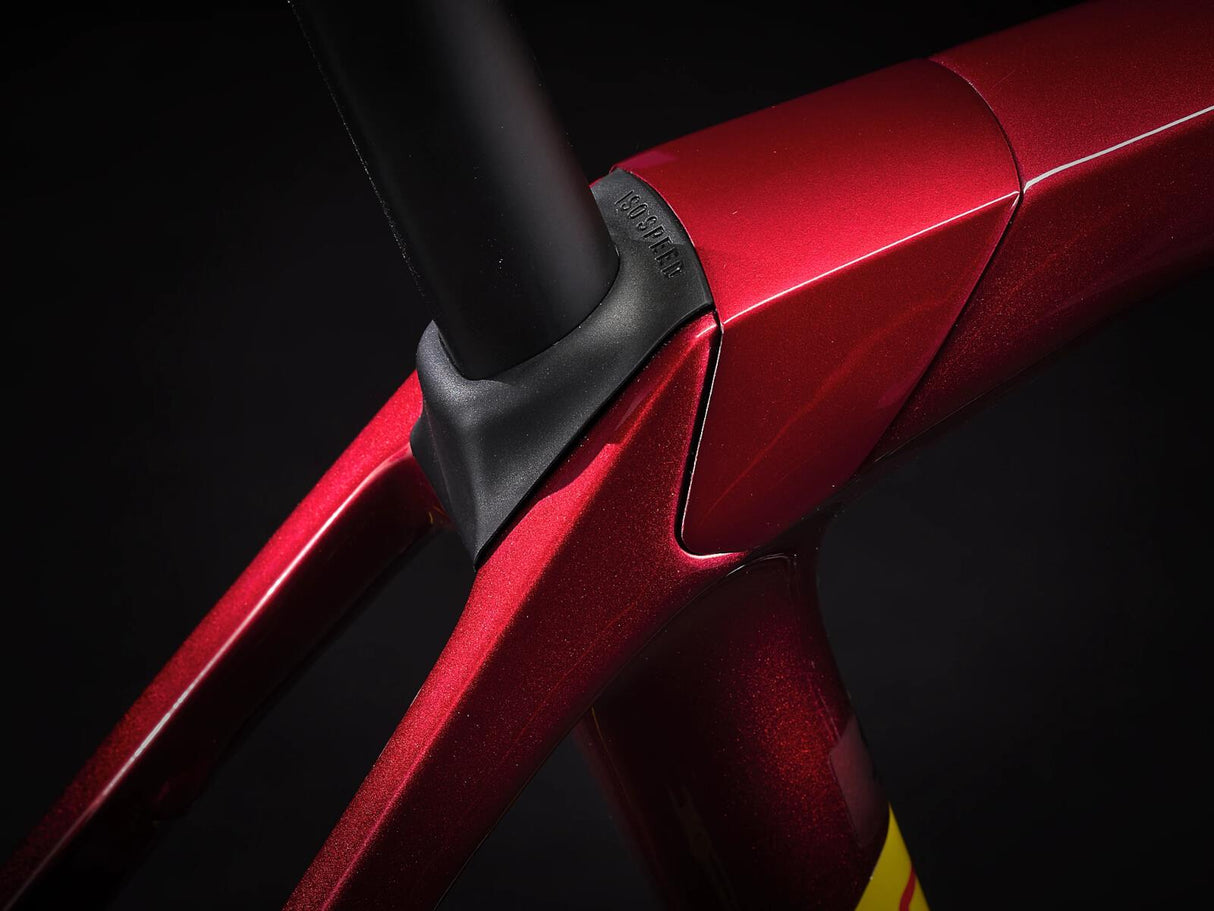 Domane SLR 7 Gen 4 Metallic Red Smoke to Blue Smoke Fade