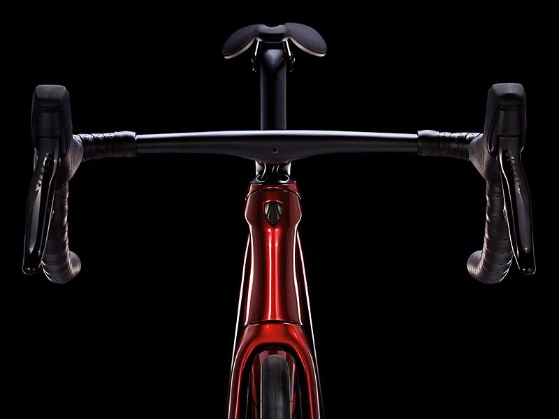 Emonda SLR 6 eTap Metallic Red Smoke to Red Carbon Smoke