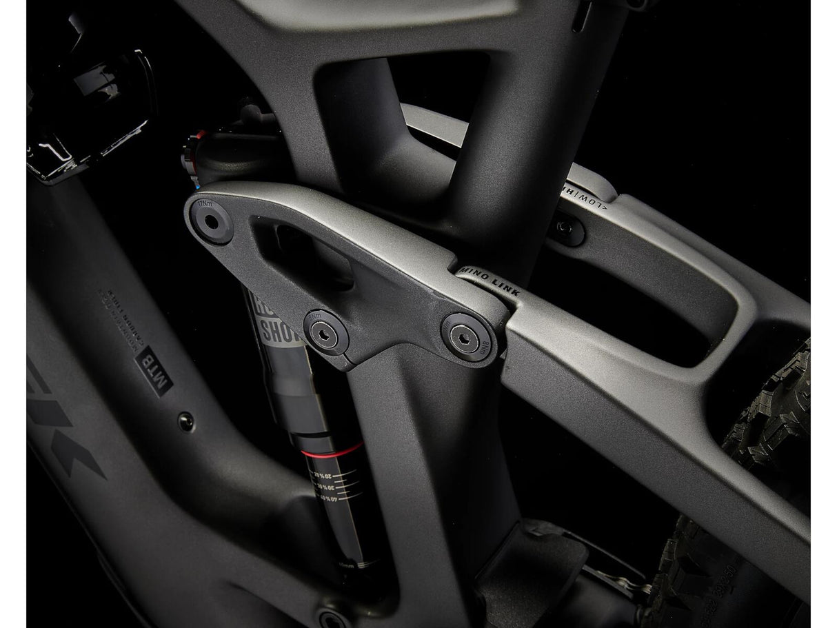 Fuel EXe 9.5 Matte Dnister Black