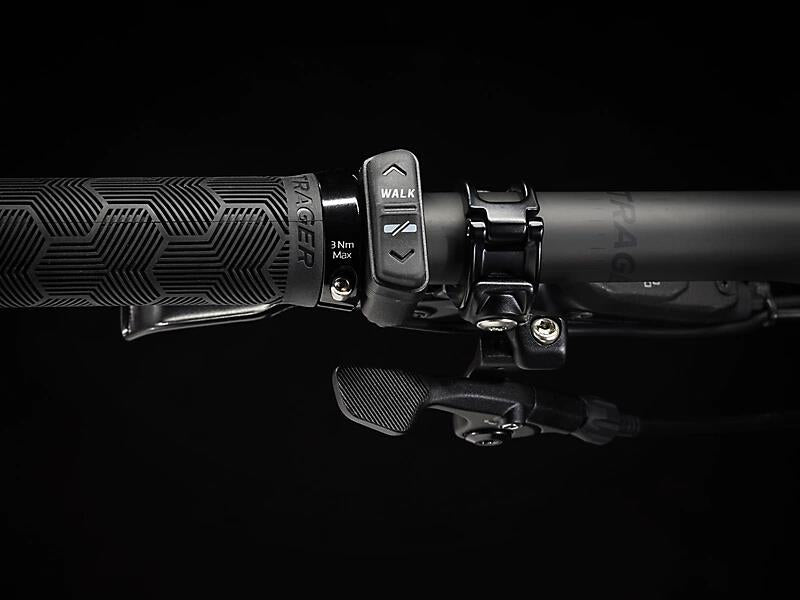 Fuel EXe 9.8 GX AXS Deep Smoke