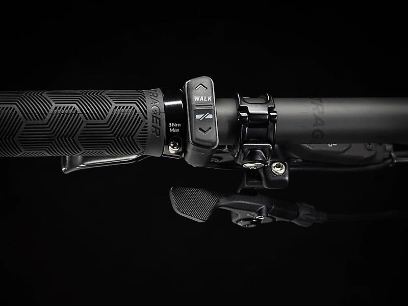 Fuel EXe 9.8 GX AXS Mulsanne Blue