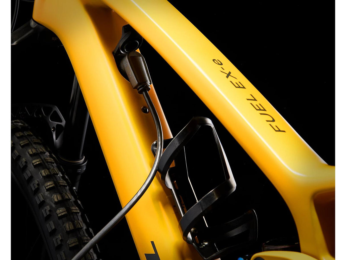 Fuel EXe 9.8 XT Satin Baja Yellow